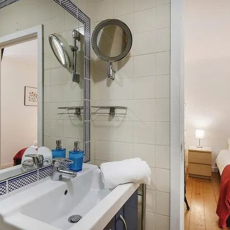 Lovely Bright Duplex - Prime Location *