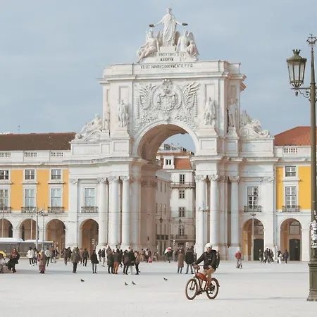 Lovely Bright Duplex - Prime Location 公寓 Lisboa