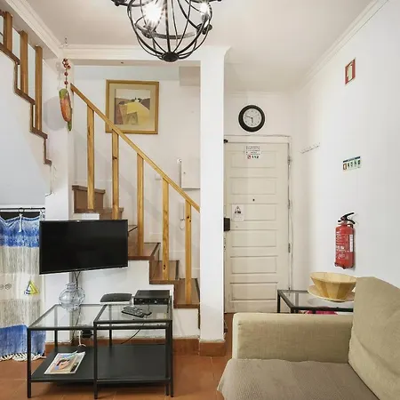 Lovely Bright Duplex - Prime Location 公寓